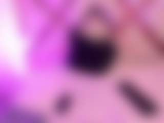 Live cam show with sweetbloomcs - Facial on Camsoda