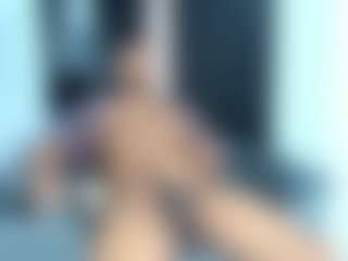 Live cam show with Andres - Drinking on friskycurves.com