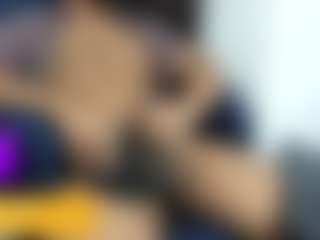Live cam show with Andres - Tease on Camsoda