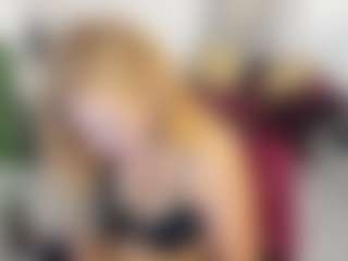 Live cam show with Ariannaaxx - MILF on Sex Cam Show