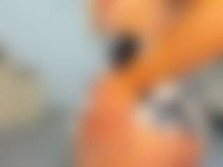 Live cam show with Ariannaaxx - Flashing on liverealitysex.com