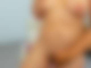 Live cam show with Ariannaaxx - MILF on Strip Flash - Live Sex Shows