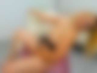 Live cam show with Ariannaaxx - Smoking on Camsoda Late Night