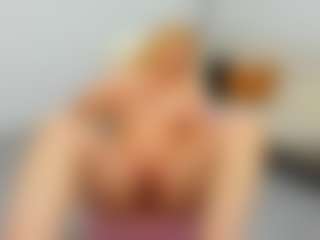 Live cam show with Ariannaaxx - Squirt on Camsoda