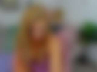 Ariannaaxx MILF webcam performer live streaming