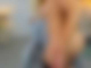 Live cam show with Ariannaaxx - Middle Aged on Camsoda