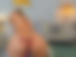 Live cam show with Ariannaaxx - Middle Aged on EXY