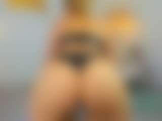 Live cam show with Ariannaaxx - BBW on livesuperchat.net