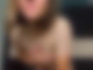 Live cam show with BrittenyYing - Bikini on luckytryst.com