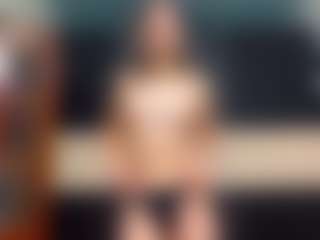Pokaz na żywo z BrittenyYing - Bikini na Camsoda
