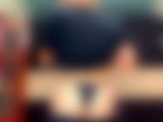 Live cam show with BrittenyYing - Oil on TeamSkeetLive