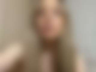 Live cam show with CoriEbner - BBW on AdultVida.com
