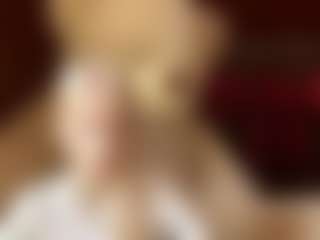 Live cam show with Elsa - College on fapnchat
