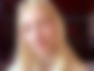 Live cam show with Elsa - Blue Eyes on Camsoda