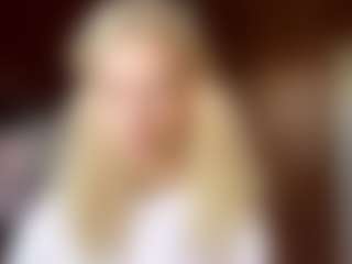 Live cam show with Elsa - Blue Eyes on Milfs Live