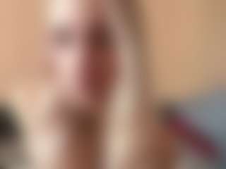 Live cam show with Elsa - Blonde Hair College on Hubzter Live