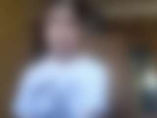 QueenieColflesh's Live Sex Cam Show