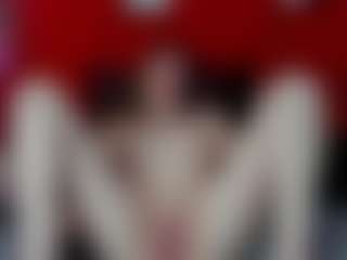 Live cam show with RochiCooper - Middle Aged on Camsoda