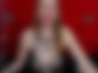 Live cam show with RochiCooper - Skinny MILF on Lustler