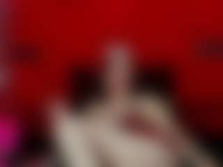 Live cam show with RochiCooper - Spank Mature on Soda Cam