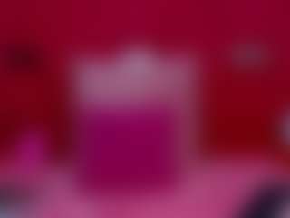Live cam show with RochiCooper - Blonde Hair Middle Aged on livesuperchat.net