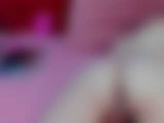 Live cam show with RochiCooper - Sexwebcam Mature on Camsoda