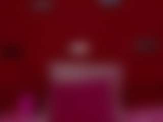 Live cam show with RochiCooper - Amateur Mature on live.xheat.ai
