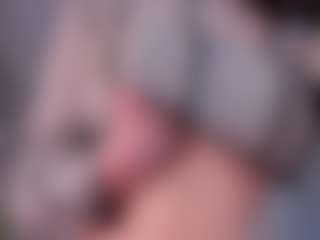 Live cam show with Jennifer-Broccoli - Oil on Gym Cam Girls