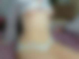Live cam show with Jennifer-Broccoli - Small Tits on livesuperchat.net