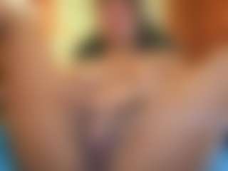 penelope-tay MILF webcam performer live streaming