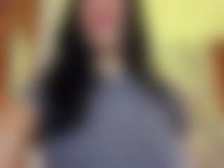 Live cam show with penelope-tay - Striptease on Latina Girls
