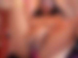 Live cam show with penelope-tay - Athletic Middle Aged on dropp.cam