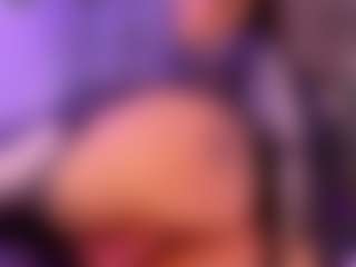 Live cam show with sweetsamy1 - Gamer Curvy on Nude Chat * 1 On 1 Webcam Sex * Live Cam Show