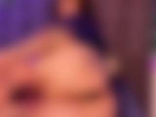 Live cam show with sweetsamy1 - Tease on Camsoda