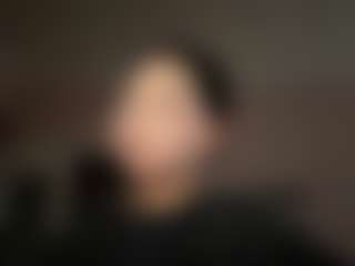 Live cam show with AiBalliew - Smoking on madthumbs
