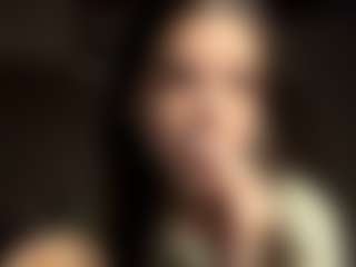 Live cam show with Sophie - Moaning on eurowanks.com