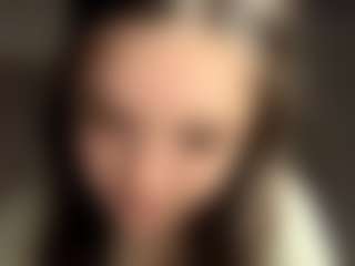 Live cam show with Sophie - Flashing on SmokeAndPoke