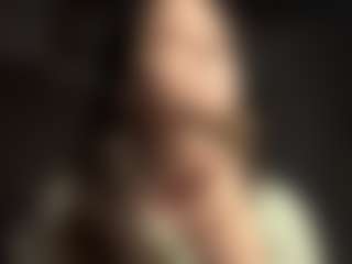 Live cam show with Sophie - Flashing on xDating
