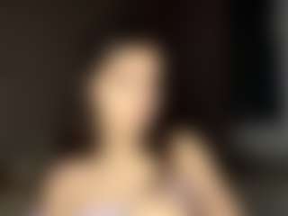 Live cam show with Sophie - Average on Camsoda