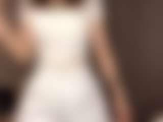 Live cam show with Sophie - Facial on Camming Site