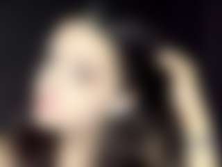 Live cam show with Sophie - Moaning on sexylive.show