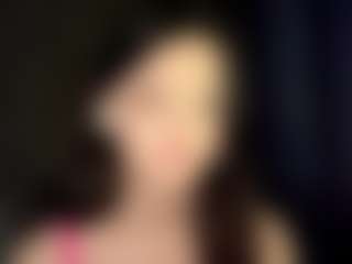 Live cam show with Sophie - Facial on CamwithHer