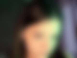 Live cam show with Sophie - Oil on SpankPalCams