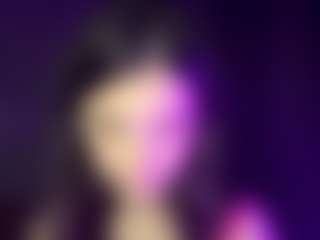 Live cam show with Sophie - Average on CamwithHer