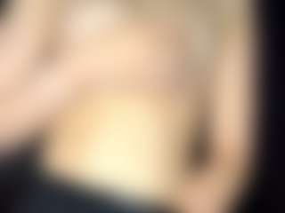 Live cam show with Sophie - Petite on Camsoda