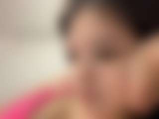 Live cam show with Sophie - Facial on Camiplay Live