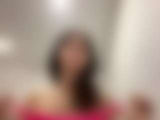 Live cam show with Sophie - Average on Instabang