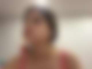Live-Cam-Show mit Sophie - Smoking auf Camsoda