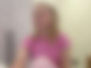 Maggie's Live Sex Cam Show