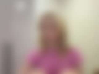 Maggie's Live Sex Cam Show